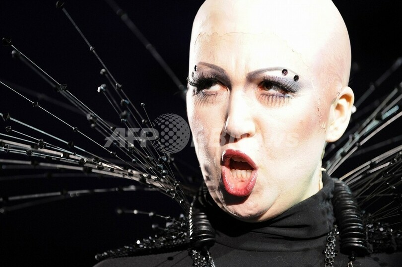 現代版モーツァルトの『魔笛』、ベルリンの地下鉄駅で上演