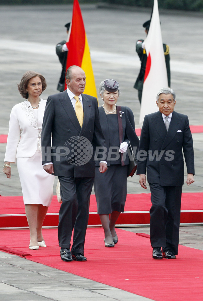 スペイン国王夫妻が来日、皇居での歓迎行事には雅子さまも出席