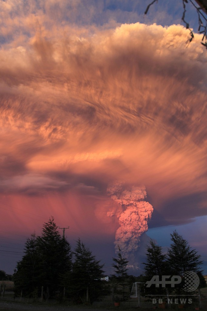 カルブコ火山、再び噴火 チリ