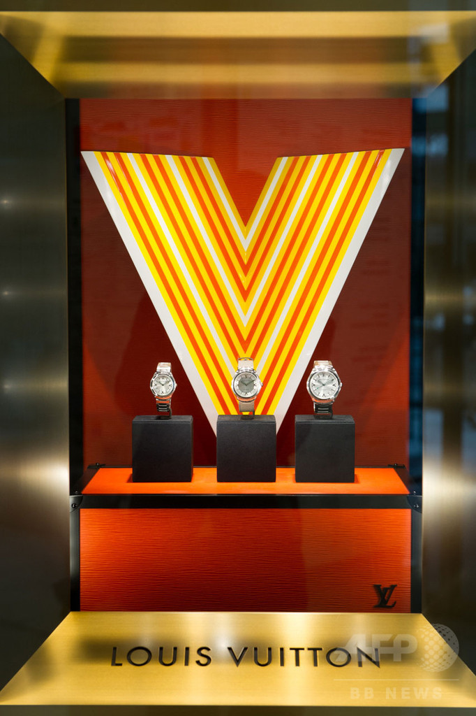 「ルイ・ヴィトン 松屋銀座店 ウォッチ＆ファインジュエリー サロン」がリニューアル　限定アイテムも