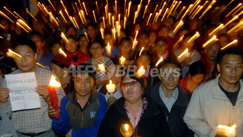 亡命チベット人が中国への抗議活動、ネパール