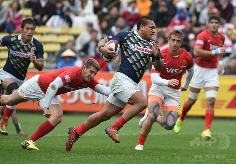 7人制ラグビー「東京セブンズ」開幕、日本が準々決勝へ