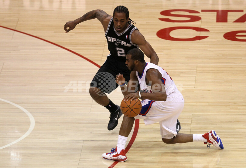 スパーズがクリッパーズを下しカンファレンス決勝進出、NBAプレーオフ