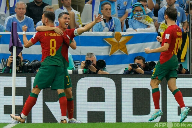 ポルトガルが決勝T進出、B・フェルナンデス2発 カタールW杯