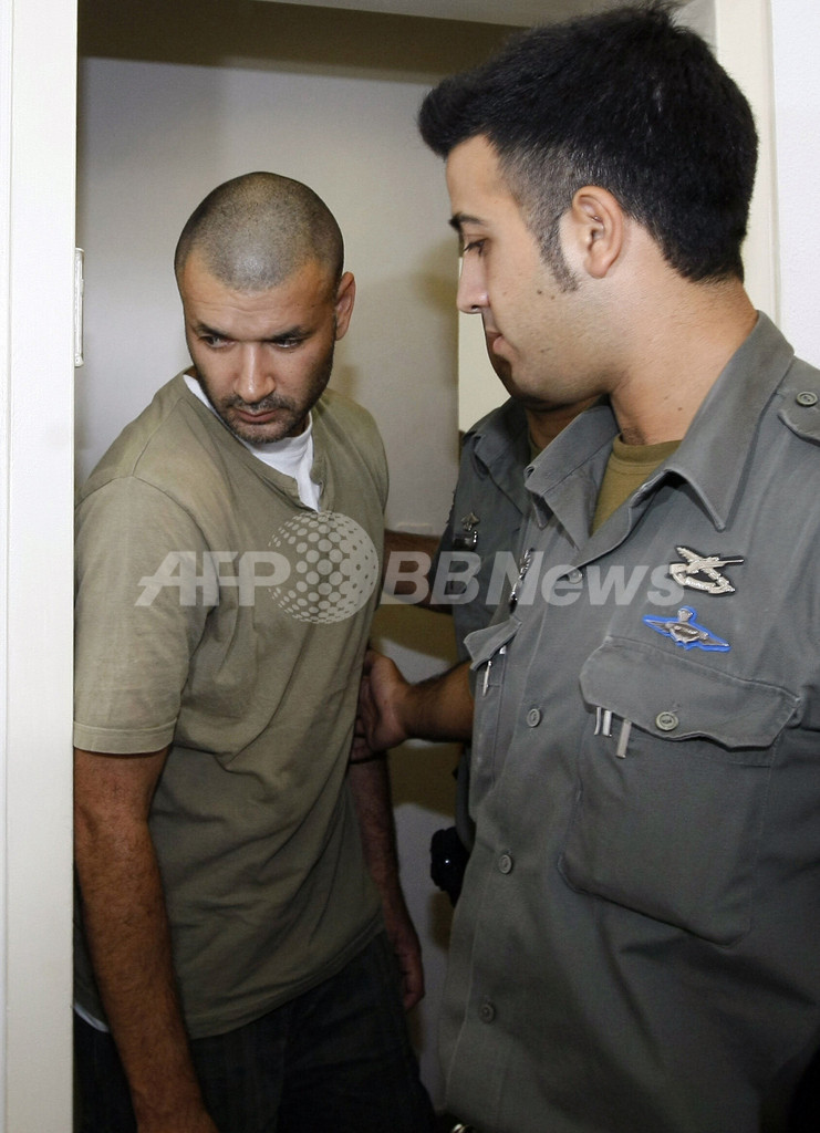 愛人関係にある祖父と母親が4歳の娘を殺害か、イスラエル震撼