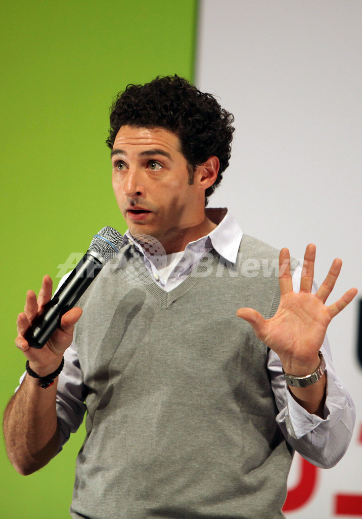 中東情勢をネタに「お笑いフェスティバル」、アラブ系米国人たちの挑戦