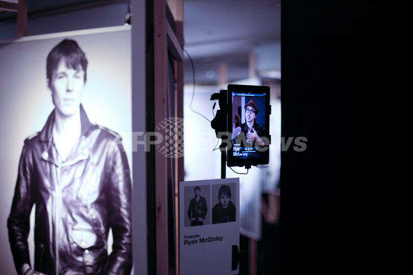 あなたもパワーピープル、体験型写真展「パワーピープルby レスリー・キー」27日まで