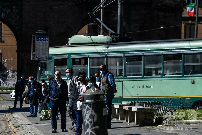 コロナで世界最長封鎖のイタリア、制限緩和を開始