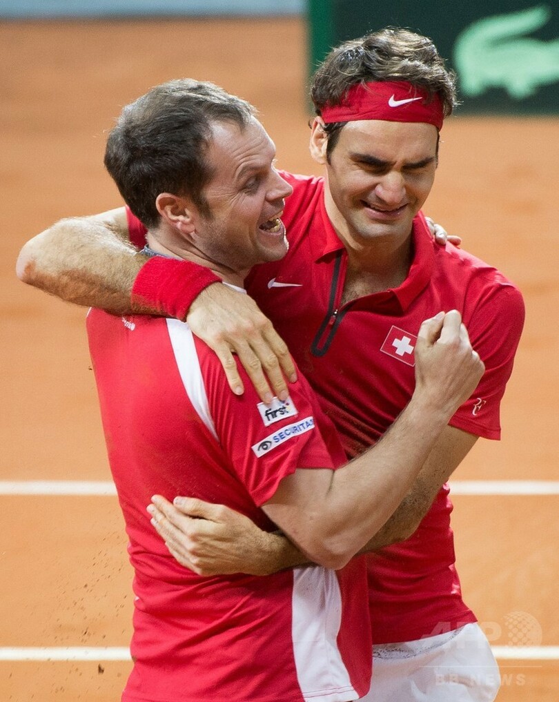 フェデラー涙、スイスが念願のデビスカップ初優勝
