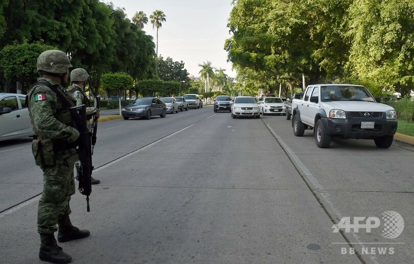 メキシコ、麻薬王の息子取り逃がす 「ずさん」な作戦認める