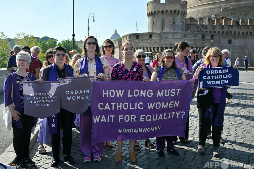 バチカン司教会議、教会での女性の地位めぐる議論も