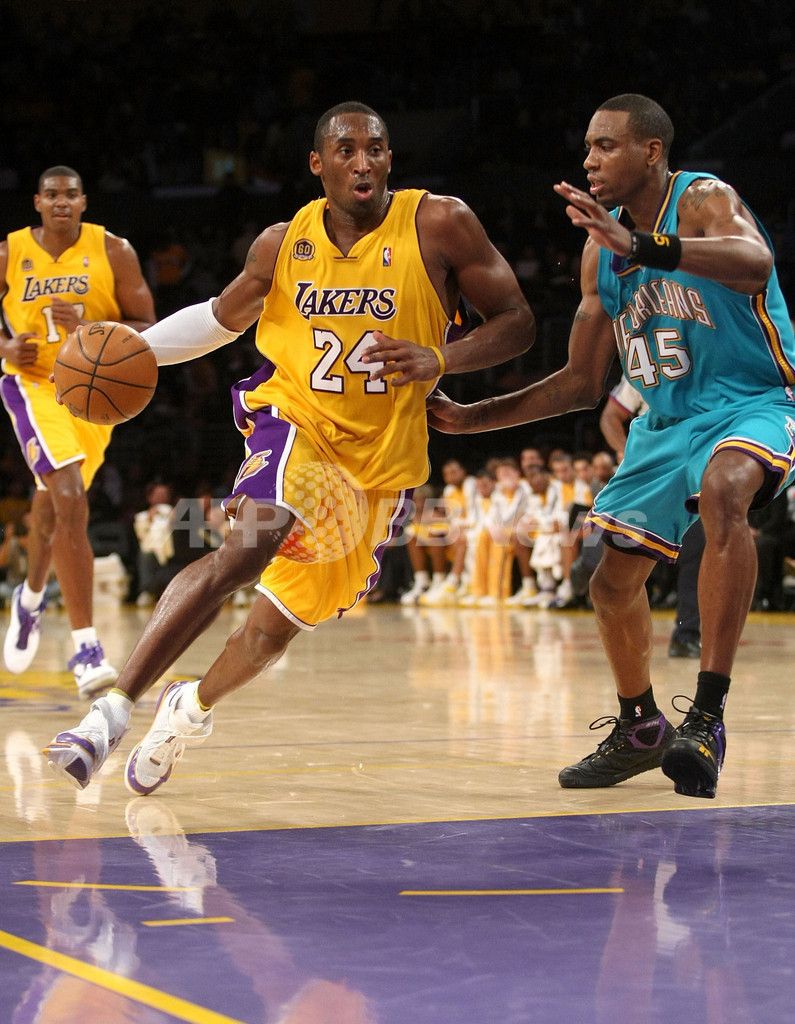 ホーネッツ レイカーズを破り開幕から無傷の4連勝を飾る