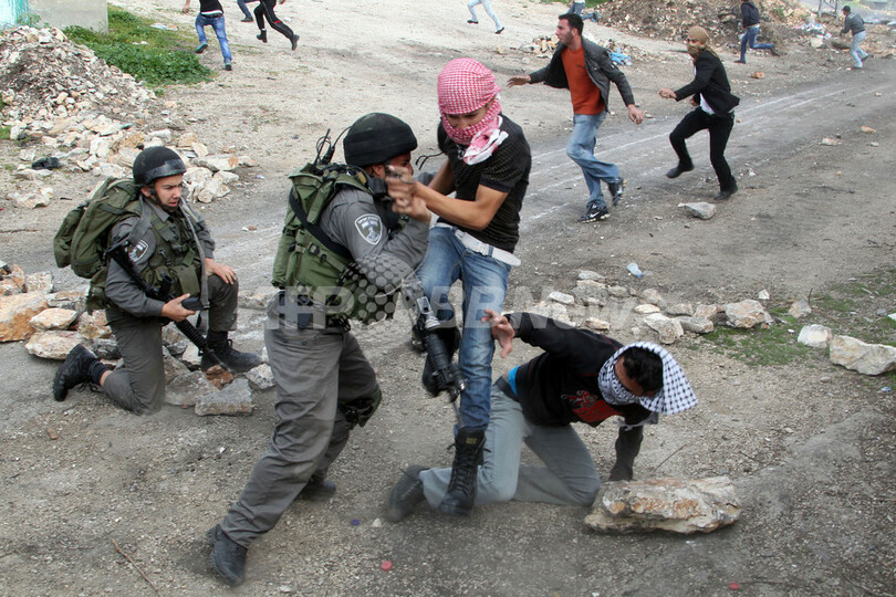 イスラエル軍がパレスチナ人未成年者を虐待、ユニセフ報告