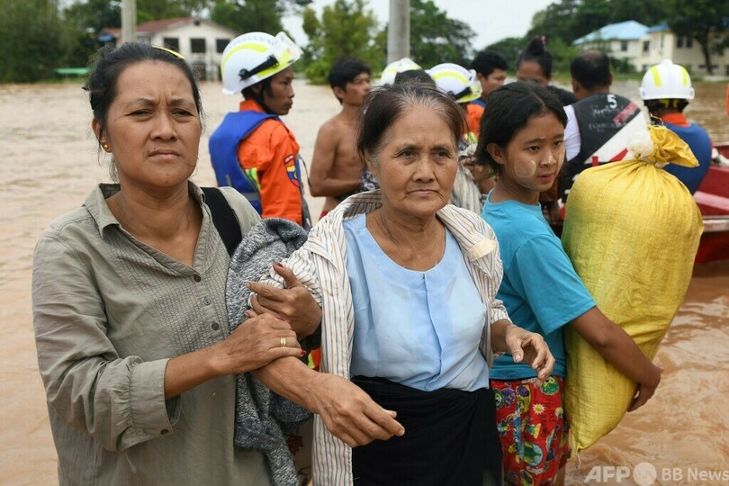 ミャンマー洪水、死者113人に ボランティア支援活発化