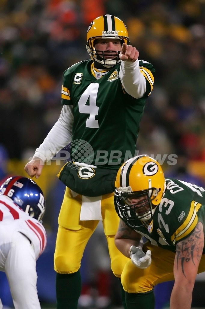 NFL ファーヴの現役復帰申請を承認