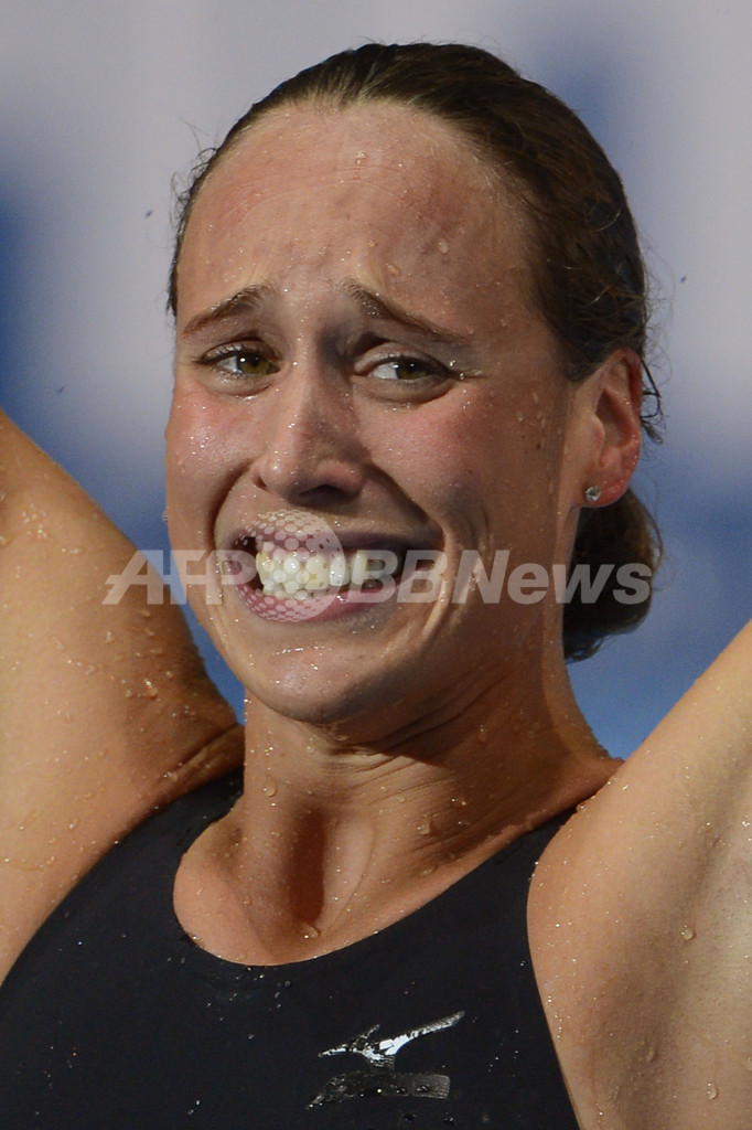 ペデルセンが女子200メートル平泳ぎで世界新記録、第15回世界水泳