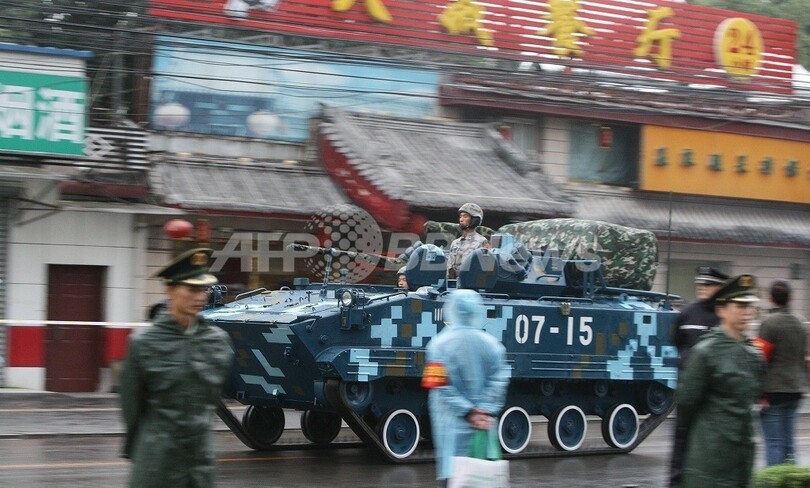 北京の中心街で建国60年軍事パレードの予行演習