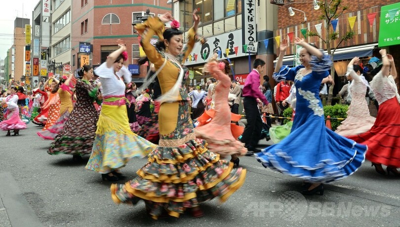 壮観！総勢500人のフラメンコ 東京・立川市
