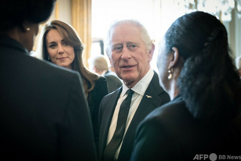 バッキンガム宮殿で昼食会、英国王夫妻や皇太子夫妻が出席