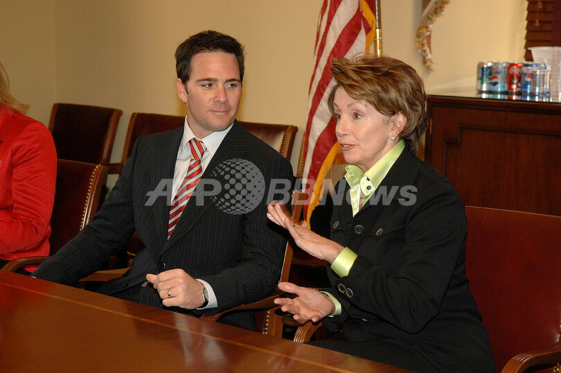 ＜07NASCAR・ネクステルカップ＞ジョンソン ペロシ下院議長らを表敬訪問 - 米国