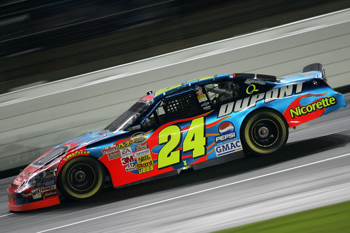 ジェフ・ゴードン 2連勝でシーズン6勝目 写真11枚 国際ニュース：AFPBB