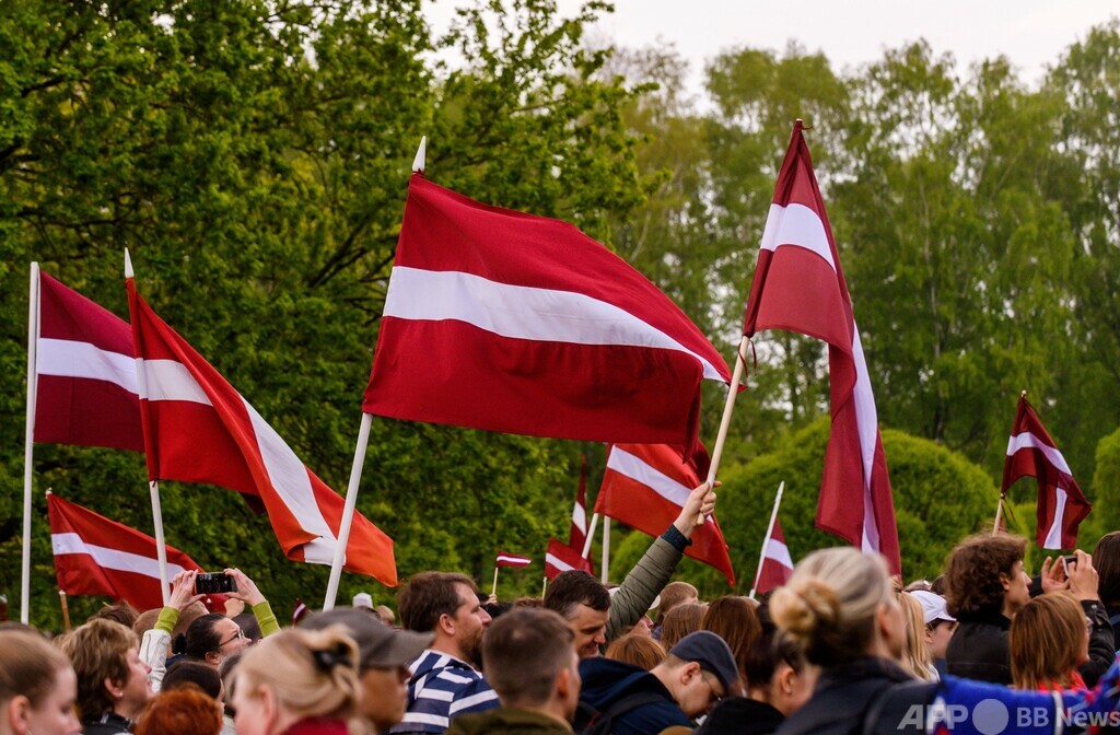 ラトビア、ロシア語話者の議員に公用語能力試験 写真1枚 国際ニュース：AFPBB News