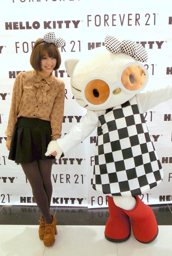 東京限定ハローキティ21個セット img_9a30ff134784c71c53818d5443