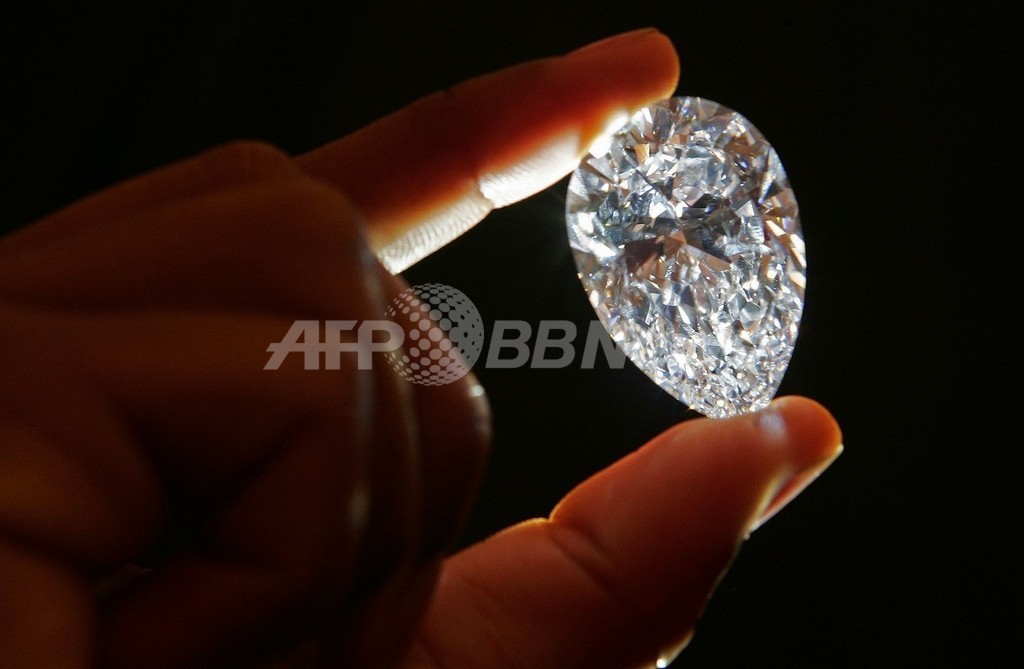 アフリカ南部のレソトで、478カラットの巨大ダイヤ原石を発見 アフリカ南部のレソトで、478カラットの巨大ダイヤ原石を発見