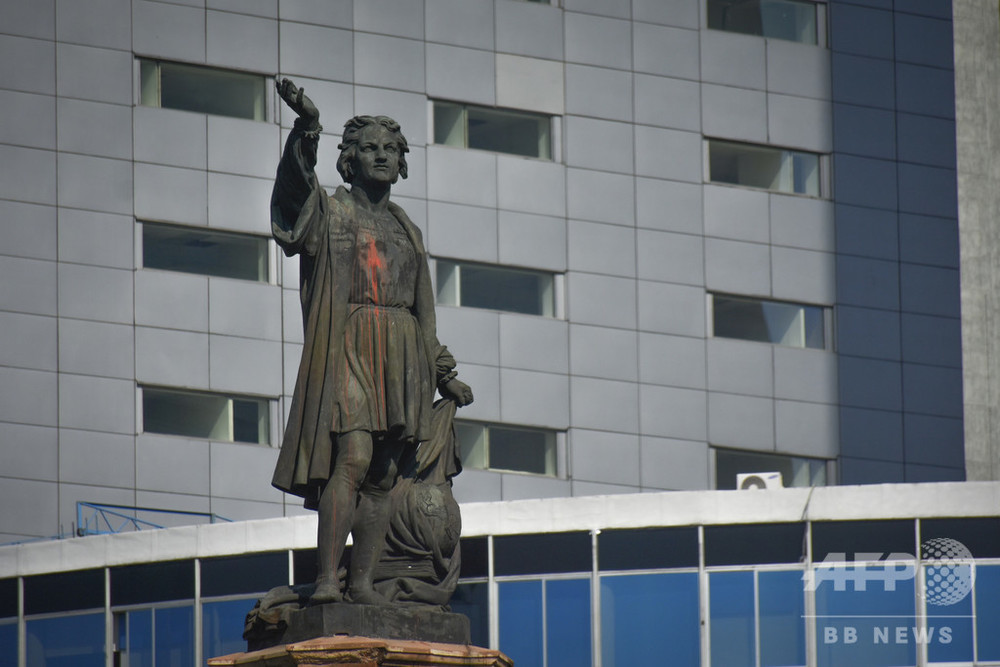 メキシコ、コロンブス像撤去 米大陸到達の記念日前に 写真1枚 国際