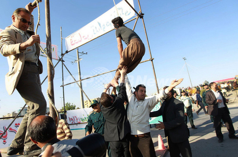 絞首刑執行直後に免罪 命取り留める イラン 写真2枚 国際ニュース Afpbb News