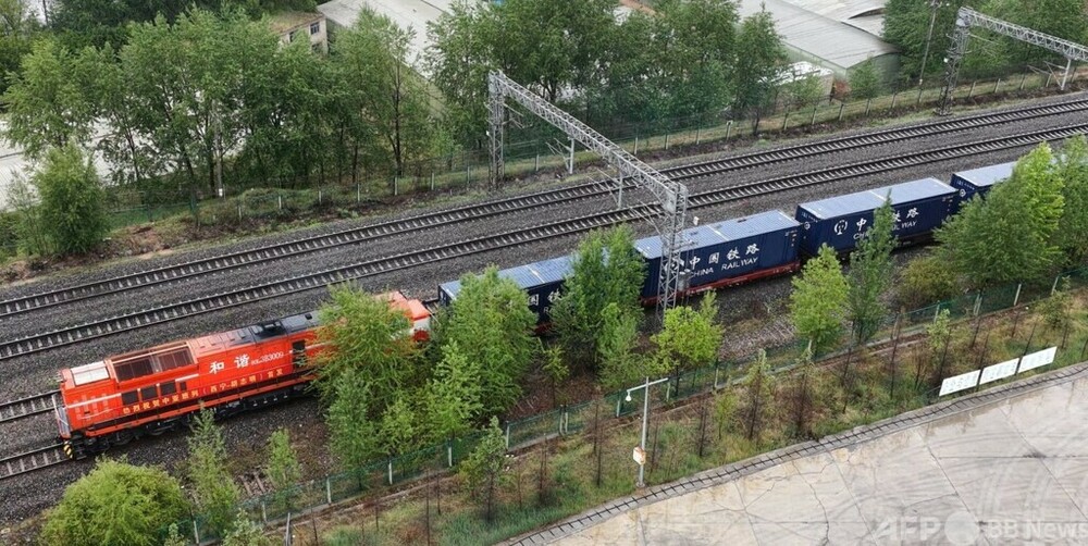 中国の青海チベット高原からASEAN直通貨物列車が運行開始