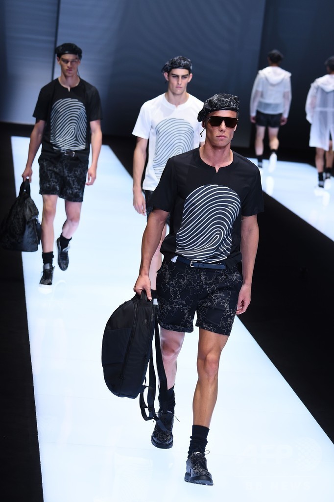 「エンポリオ アルマーニ」17年春夏メンズ