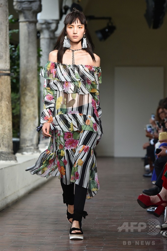 「ブルーガール」17年春夏