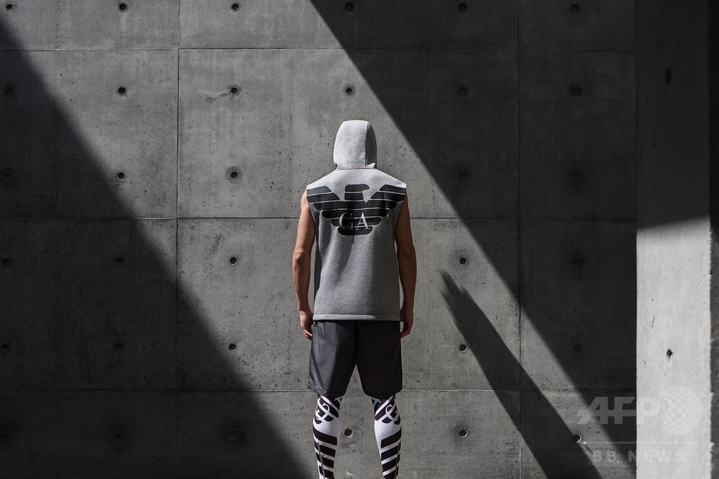 「エンポリオ アルマーニ」機能性抜群のコラボカプセル