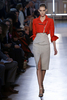 フランス・パリ市内で発表された「ローラン ムレ（Roland Mouret）」13年春夏コレクション（2012年9月28日撮影）。(c)AFP/FRANCOIS GUILLOT