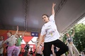 ロシア・モスクワのルジニキ・オリンピック・コンプレックスで開催されたイベントで、ブレークダンスの特別クラスを行ったフィギュアスケート女子のカミラ・ワリエワ（2023年7月1日撮影）。(c)Natalia KOLESNIKOVA / AFP