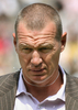 写真は、厳しい表情を見せるジャパンXVのジョン・カーワンHC（%%John Kirwan%%）。(c)AFP/KAZUHIRO NOGI