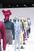 「LifeWear」をコンセプトに展開するユニクロ2013年秋冬の新作展示会にて（2013年6月6日撮影）。(c)MODE PRESS／Shogo Takebayashi