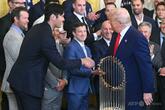 ドジャースがホワイトハウス表敬訪問、トランプ氏は大谷称賛