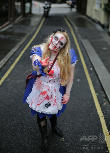 英各地に「殺人ピエロ」出没、ハロウィーン控え警察が警戒 写真1枚