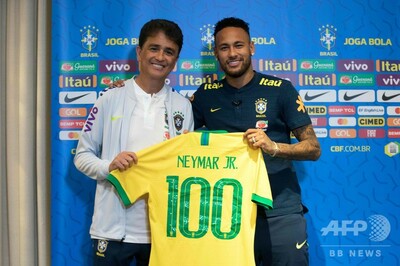 ネイマールが最年少で100試合出場達成、ブラジルはセネガルとドロー