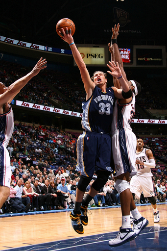 グリズリーズ ネッツを破り連勝