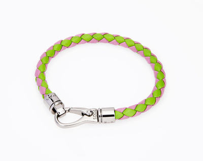 「トッズ」震災復興支援で限定チャリティブレスレット発売