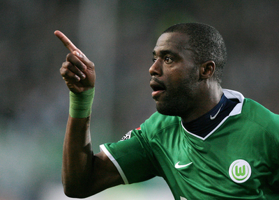 ボルフスブルク ジェコとグラフィテが得点を決めて首位キープ