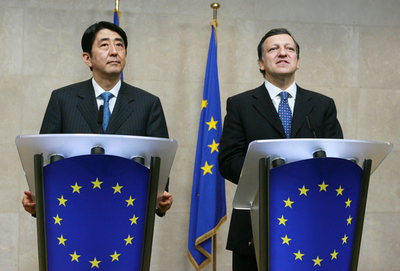 安倍首相、欧州委員会委員長と会談 - ベルギー
