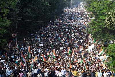 インド、「反イスラム」法へのデモ続く