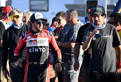 【今日のダカールラリー】元F1王者アロンソは脱輪トラブルで大きく後退