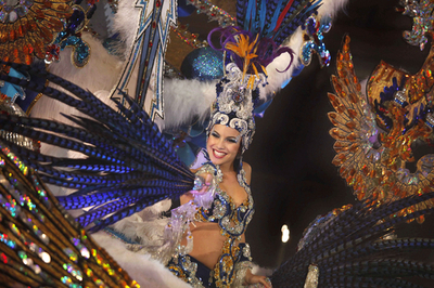 スペイン・カナリア諸島のカーニバル・クイーンたち