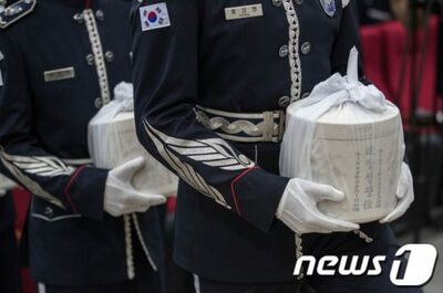 韓国軍、「シルミド事件」で死刑の4人、遺体を発掘…埋葬から51年