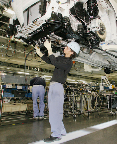 トヨタ、2-3月に11日間操業休止 国内全12工場で